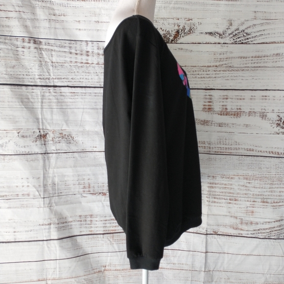 Woman’s Sweatershirt - Heart Print - Off The Shoulder - Long Sleeve - Pullover - Picture 3 of 9